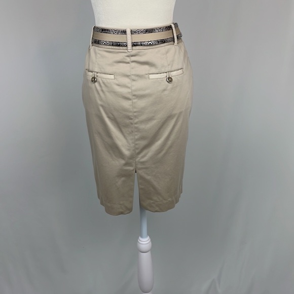 WHBM pencil skirt with an animal print trimmed belt in size 0. - Picture 4 of 7